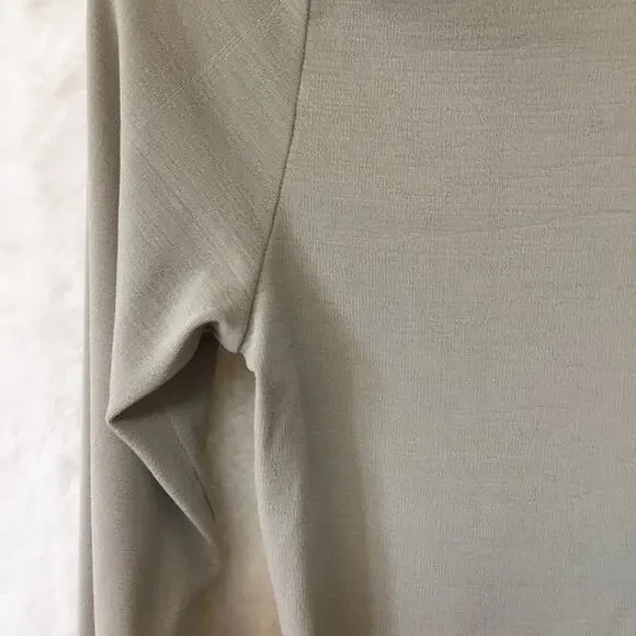 Bebe Beige Long Sleeve V-Neck Top - Picture 7 of 13